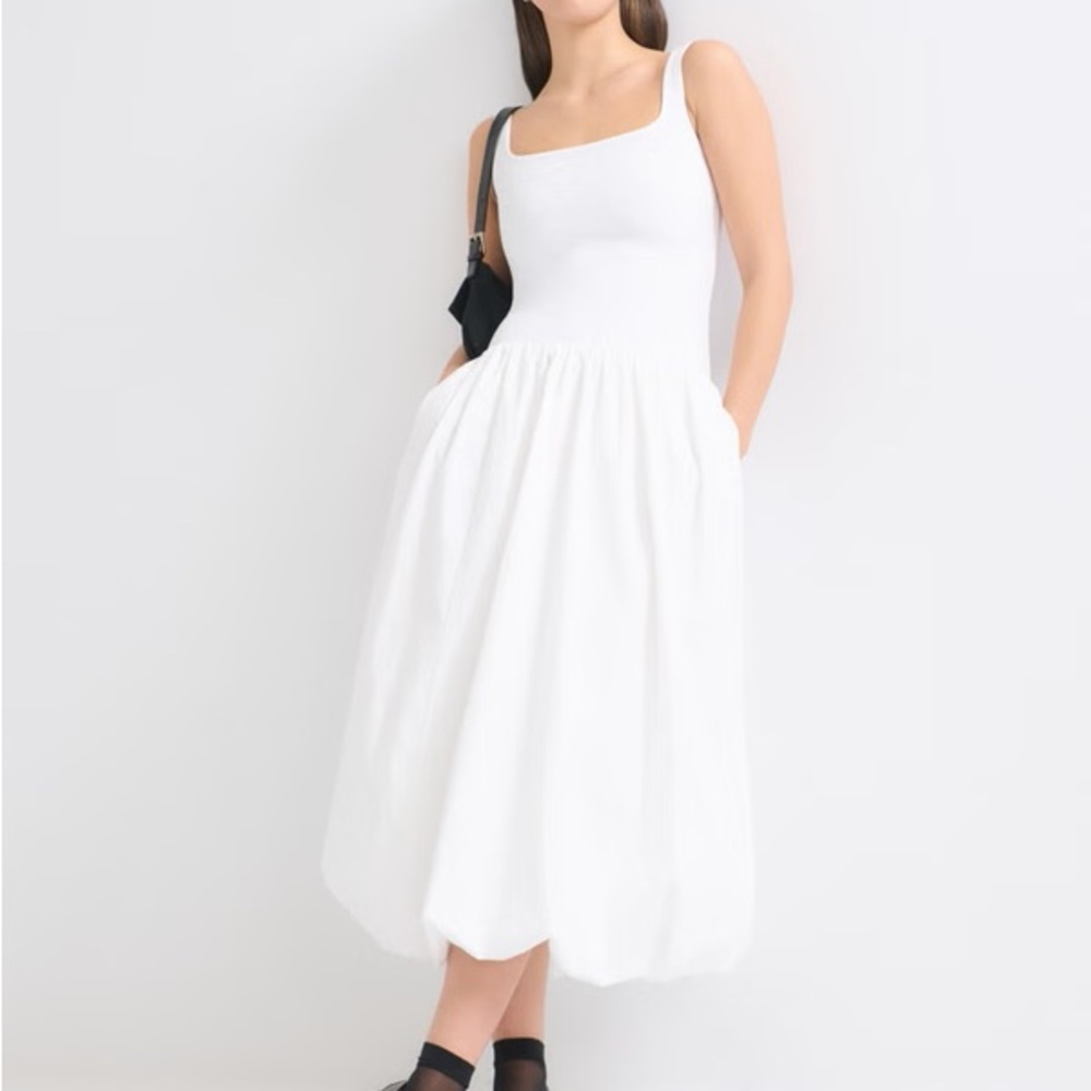 NWT Abercrombie Mixed Fabric Bubble Hem Midi Dress
